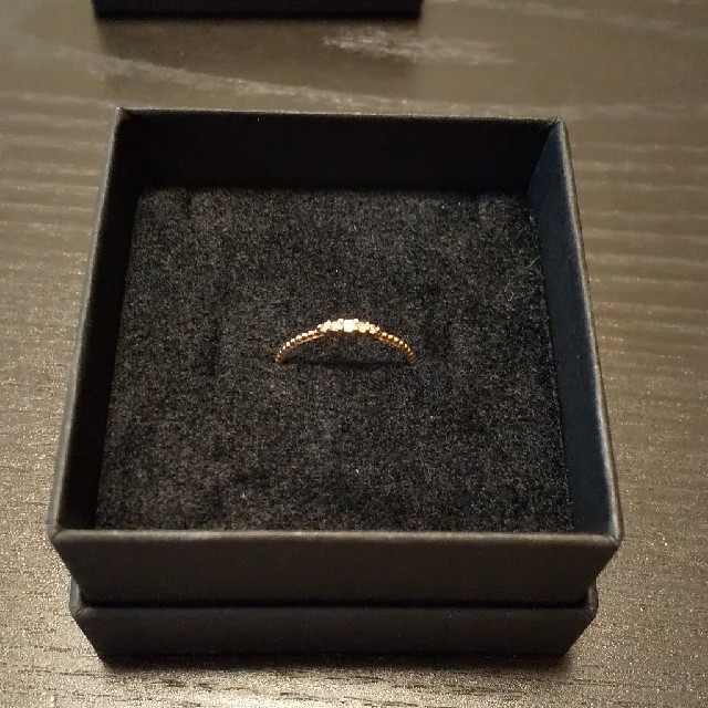 NOJESS(ノジェス)のノアールドプーペ  K10ダイヤモンドリング 5号 レディースのアクセサリー(リング(指輪))の商品写真