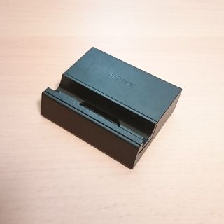 エクスペリア(Xperia)のXperia ZL2 SOL25用 au 純正卓上ホルダ SOL25PUA(バッテリー/充電器)