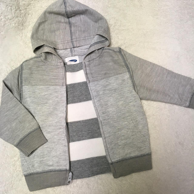 babyGAP(ベビーギャップ)のOLD NAVY パーカー カットソーセット プチバトー コムサイズム GAP キッズ/ベビー/マタニティのキッズ服男の子用(90cm~)(Tシャツ/カットソー)の商品写真