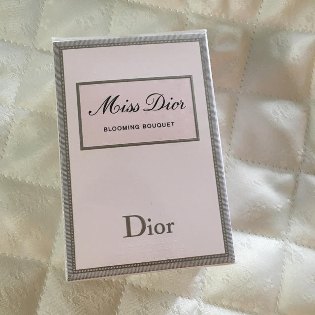 Miss Dior ブルーミングブーケ