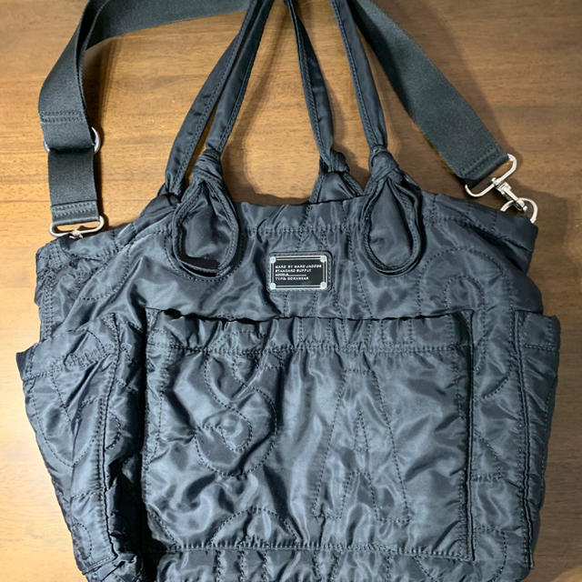 MARC BY MARC JACOBS(マークバイマークジェイコブス)のMARC by MARC JACOBSマークバイマークジェイコブス  レディースのバッグ(トートバッグ)の商品写真