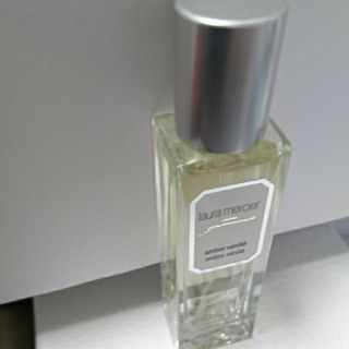 ローラメルシエ(laura mercier)のローラメルシエ オードトワレ アンバーバニラ 15ml(香水(女性用))