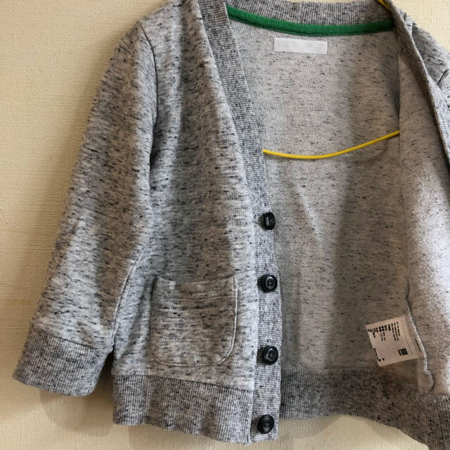 UNIQLO(ユニクロ)のUNIQLO スウェットカーディガン 90cm キッズ/ベビー/マタニティのキッズ服男の子用(90cm~)(カーディガン)の商品写真