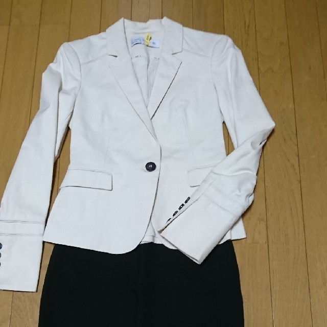 ZARA(ザラ)のZARA/ザラ★アイボリージャケット★size:S レディースのジャケット/アウター(テーラードジャケット)の商品写真