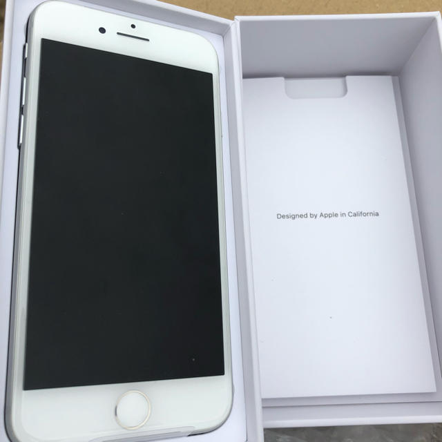 iPhone 8 シルバー 64 GB Softbank 最終値下げ！