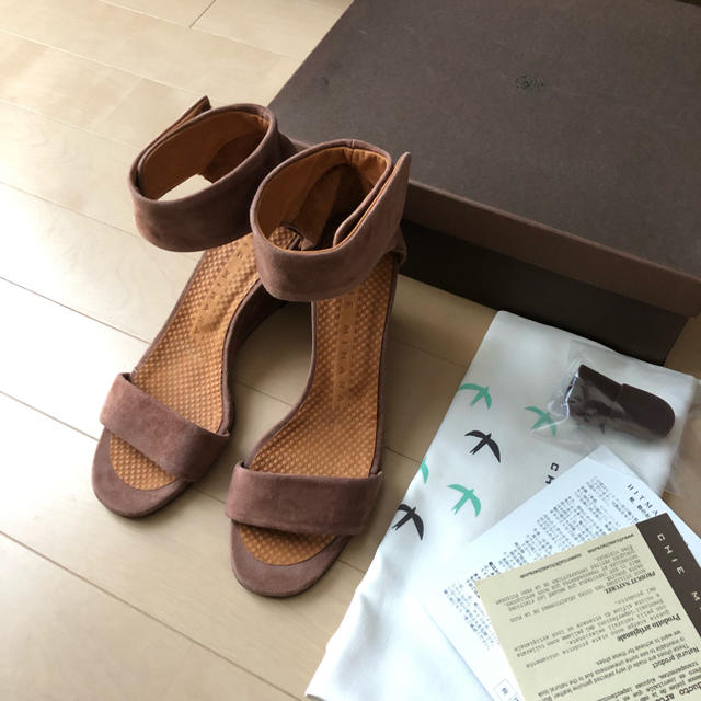 新作在庫あ CHIE MIHARA - 新品未使用品⭐️CHIE MIHARA/チエミハラ/アンクルストラップサンダル の通販 by momomoca|チエミハラならラクマ 再入荷お得