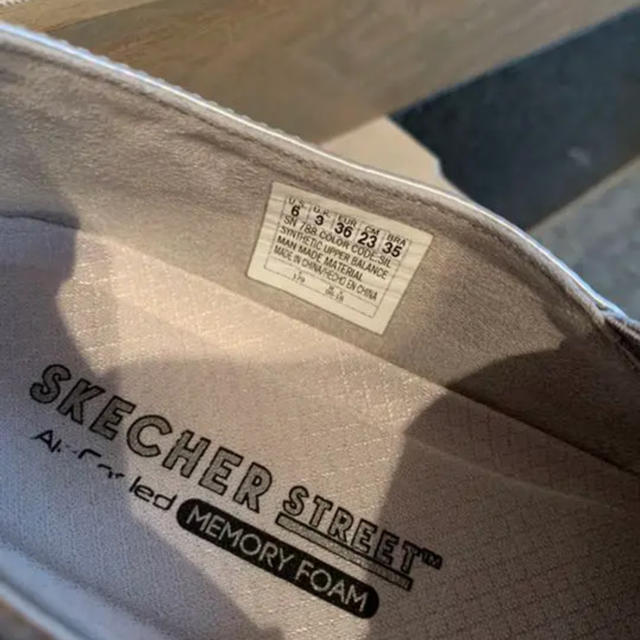 SKECHERS(スケッチャーズ)のhiro様 専用です。Skechers 23 キラキラ スリッポン レディースの靴/シューズ(スリッポン/モカシン)の商品写真