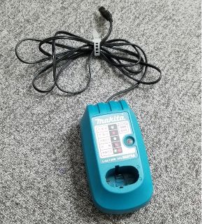 マキタ(Makita)の【最終値下】マキタ/新品/充電器DC07SA/動作確認済み（A）(掃除機)