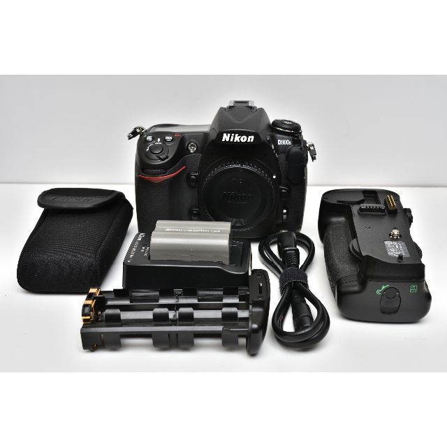 Nikon D300S／MB-D10セット　シャッター数　2126回