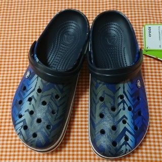 クロックス(crocs)のクロックス clocband graphicⅢ ネイビーグラデ M9W11(サンダル)