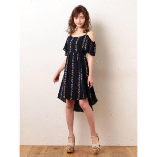MIIA - タグ付き新品 MIIA フラワーストライプキャミワンピース