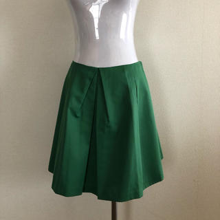 スピックアンドスパン(Spick & Span)の鮮やか緑スカート(ミニスカート)