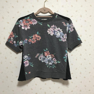 ヴィス(ViS)の花柄Tシャツ(Tシャツ(半袖/袖なし))