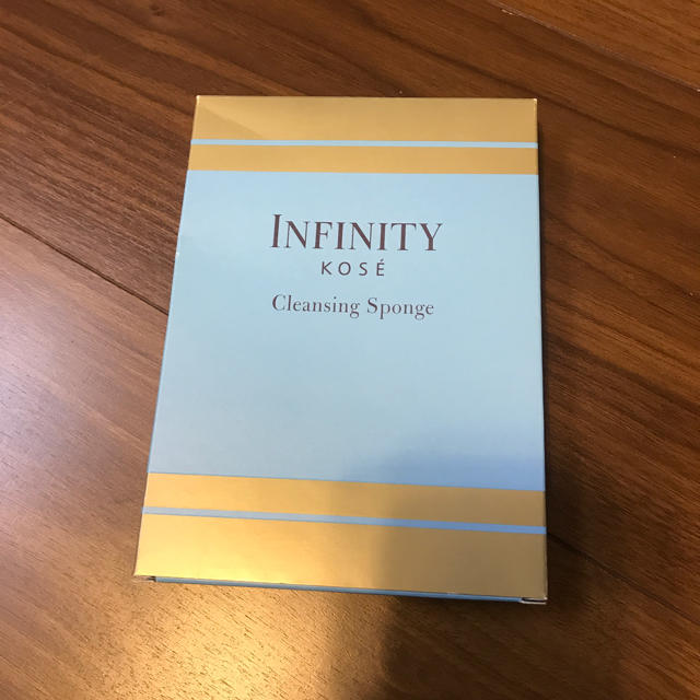 Infinity(インフィニティ)の新品未開封品INFINITYクレンジングスポンジ コスメ/美容のスキンケア/基礎化粧品(クレンジング/メイク落とし)の商品写真