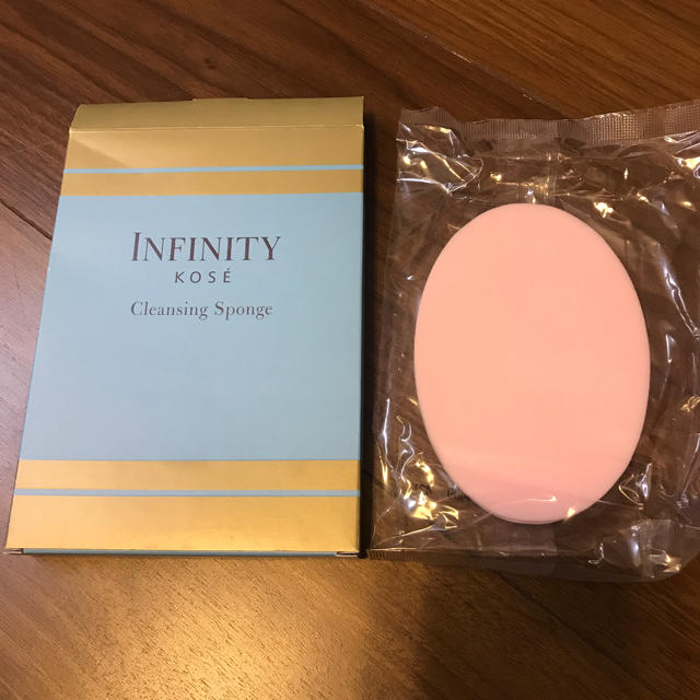 Infinity(インフィニティ)の新品未開封品INFINITYクレンジングスポンジ コスメ/美容のスキンケア/基礎化粧品(クレンジング/メイク落とし)の商品写真