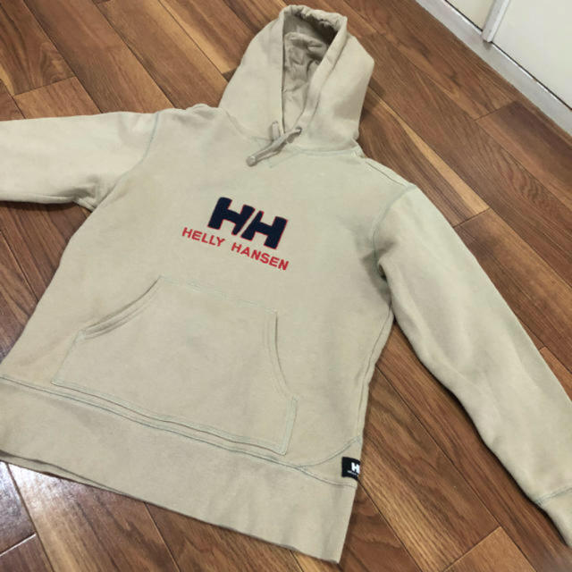 HELLY HANSEN(ヘリーハンセン)のherry hansen ベージュ パーカー レディースのトップス(パーカー)の商品写真