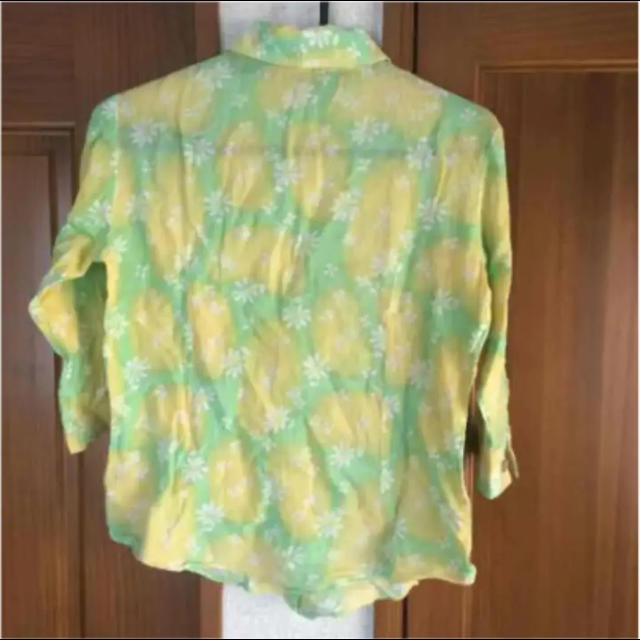 CO&LU(ココルル)のココルル 花柄コットンシャツ レディースのトップス(シャツ/ブラウス(長袖/七分))の商品写真
