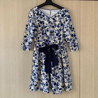 フェルゥ(Feroux)の＊美品＊フェルゥ 花柄リボンベルト付きワンピース(ひざ丈ワンピース)