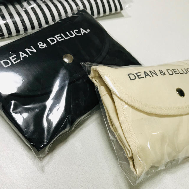 DEAN & DELUCA(ディーンアンドデルーカ)のDEAN&DELUCA エプロン 2点 エコバッグ 黒 ナチュラル レディースのバッグ(エコバッグ)の商品写真