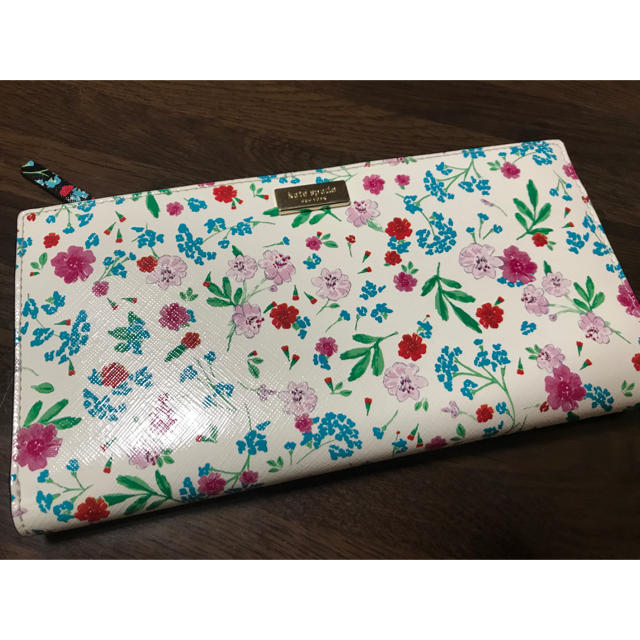 kate spade ケイトスペード 小花柄長財布