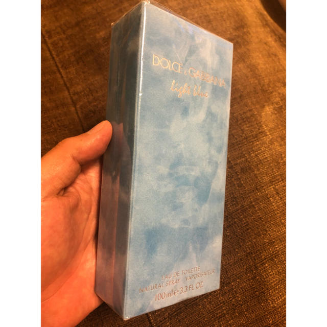 DOLCE&GABBANA(ドルチェアンドガッバーナ)のDOLCE & GABBANA light blue 100ml 新品 未開封  コスメ/美容の香水(香水(男性用))の商品写真