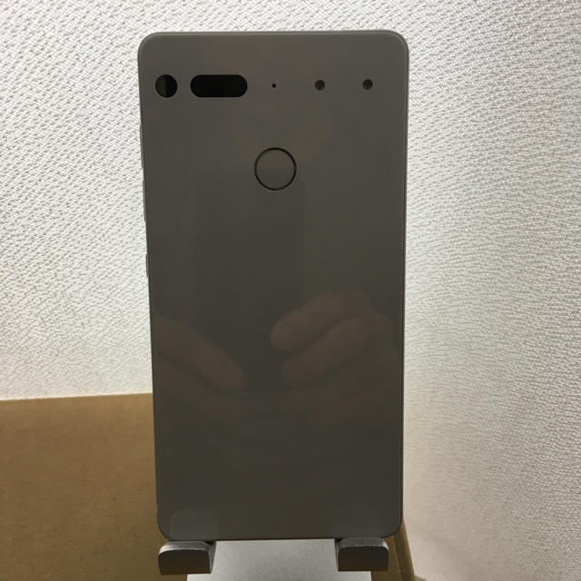 Essential Phone PH-1　ピュアホワイト