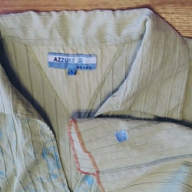 AZZURE(アズール)のAZZURE アズール　プルオーバーシャツ レディースのトップス(シャツ/ブラウス(長袖/七分))の商品写真