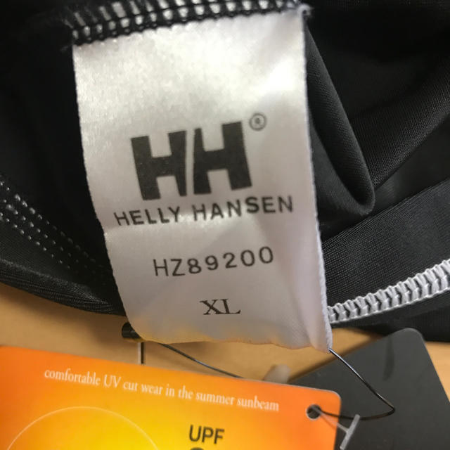 HELLY HANSEN(ヘリーハンセン)のヘリーハンセン ラッシュガード XL 新品 スポーツ/アウトドアのスポーツ/アウトドア その他(マリン/スイミング)の商品写真