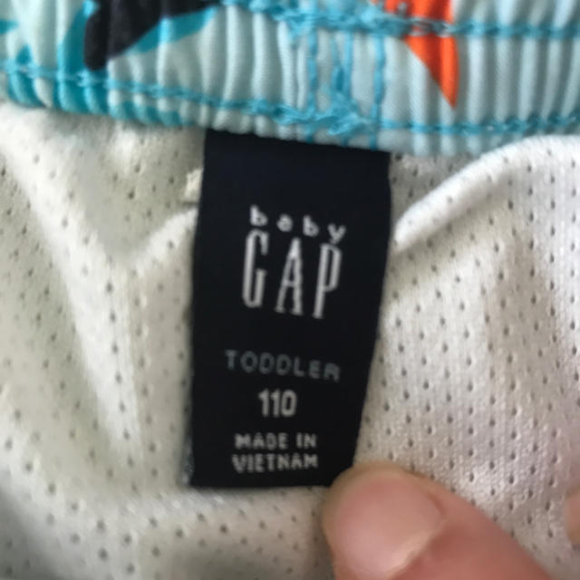 GAP(ギャップ)の110センチGAPギャップ水着 スイムウェア キッズ/ベビー/マタニティのキッズ服男の子用(90cm~)(水着)の商品写真