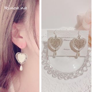 クリア×プラチナハート♥雫パールの華やかピアス《n126》(ピアス)