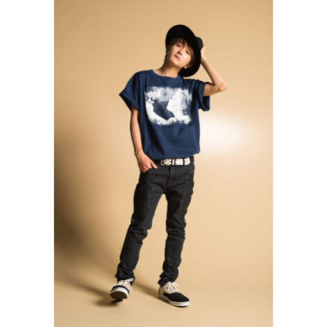 AAA(トリプルエー)のNissy  glamb コラボTシャツ 24サイズ エンタメ/ホビーのタレントグッズ(アイドルグッズ)の商品写真