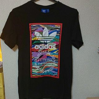 アディダス(adidas)のadidas Tシャツ(Tシャツ/カットソー(半袖/袖なし))