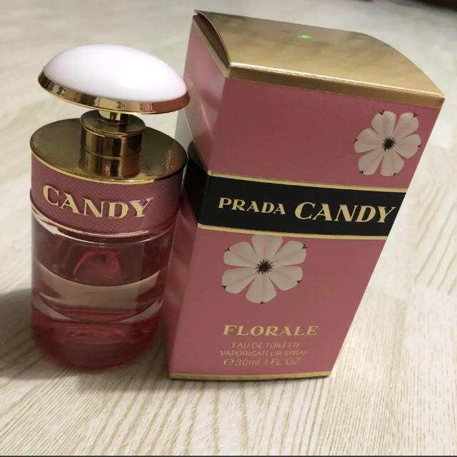 PRADA - PRADA キャンディ フロラーレ オーデトワレ30mLの通販 by Chanmami's shop｜プラダならラクマ