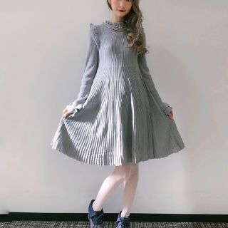 アクシーズファム(axes femme)の★新品未使用☆axes femme poetique☆ニットフレアワンピ♪(ひざ丈ワンピース)