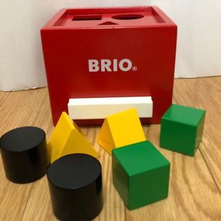 ブリオ(BRIO)の知育☆BRIO☆形合わせボックス☆木のおもちゃ(知育玩具)