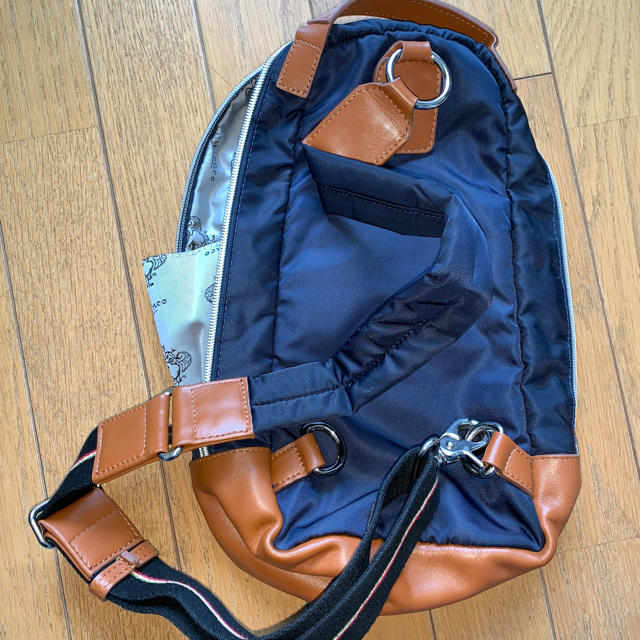 Orobianco(オロビアンコ)のバック  JAL機内販売品 オリビアンコ メンズのバッグ(ショルダーバッグ)の商品写真