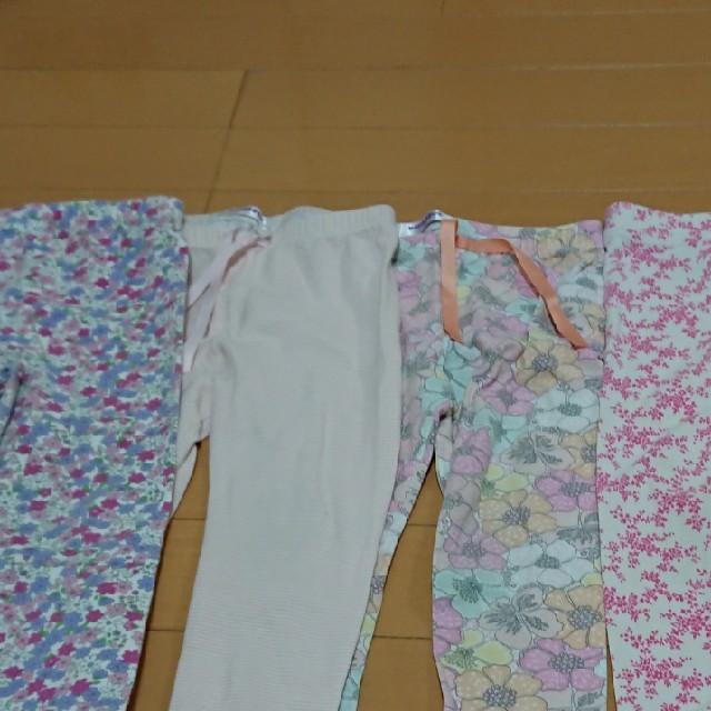 babyGAP(ベビーギャップ)の９５～１００ 長ズボン 綿パン gap キッズ/ベビー/マタニティのキッズ服女の子用(90cm~)(パンツ/スパッツ)の商品写真