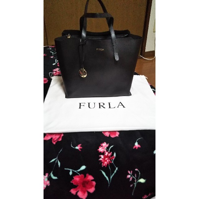 レディースFURLA トートバッグ