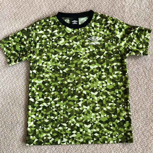 UMBRO(アンブロ)のアンブロ Tシャツ 140 キッズ/ベビー/マタニティのキッズ服男の子用(90cm~)(Tシャツ/カットソー)の商品写真