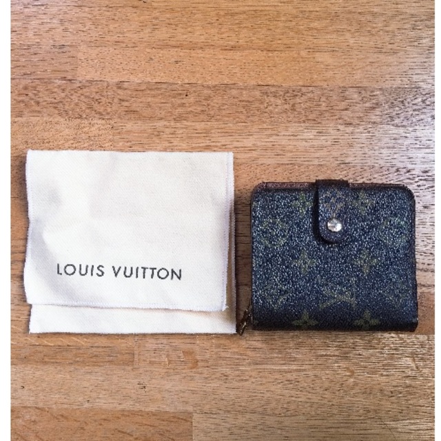 LOUIS VUITTON - 袋 ヴィトンの財布が入っていた袋の通販 by かおり's shop｜ルイヴィトンならラクマ