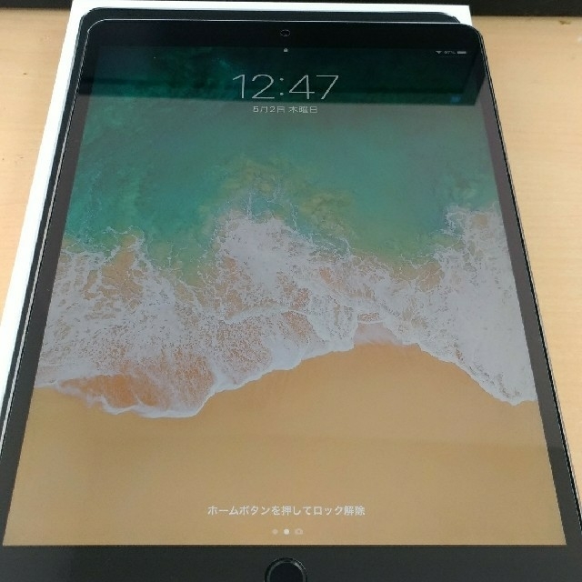 iPad(アイパッド)のApple iPad Pro 10.5インチ　MPHG2J/A　SIMフリー スマホ/家電/カメラのPC/タブレット(タブレット)の商品写真