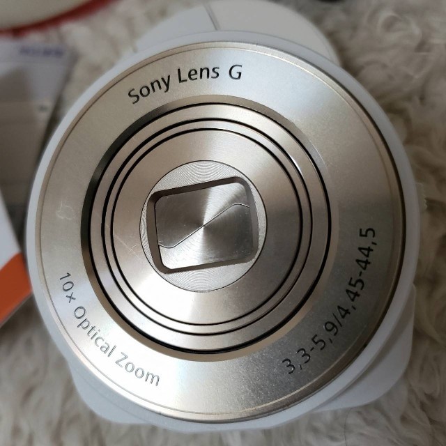 【個性的なデジカメはいかが】SONY Syber-shot LensGスマホ/家電/カメラ
