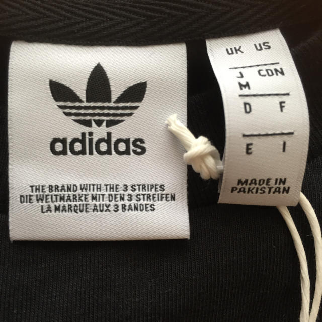 adidas(アディダス)の新品、美品 adidas Tシャツ レディースのトップス(Tシャツ(半袖/袖なし))の商品写真