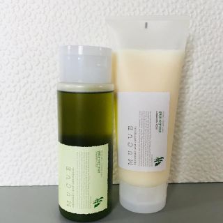 ハホニコ(HAHONICO)のムクエ  ヒーリングハーブ  210ml(シャンプー)