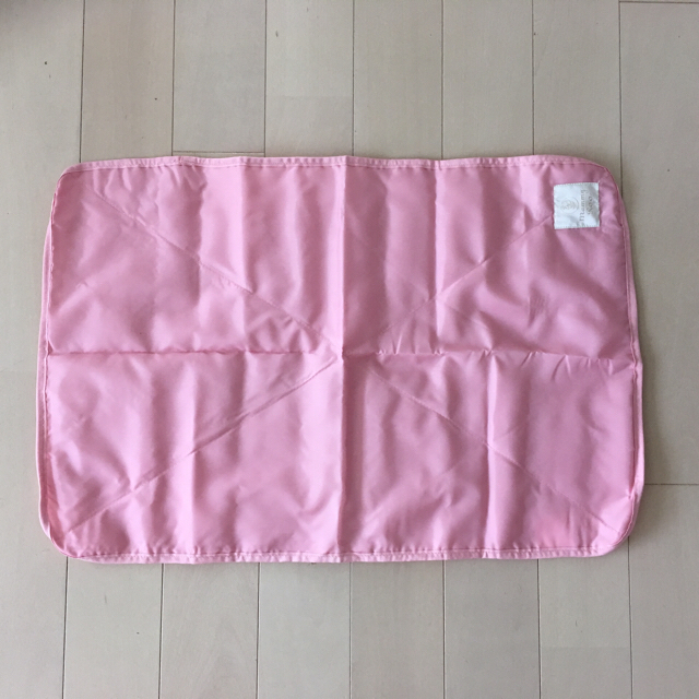 ROOTOTE(ルートート)の☆新品☆  マミールー  おむつポーチ&おむつ替えシート キッズ/ベビー/マタニティのおむつ/トイレ用品(おむつ替えマット)の商品写真