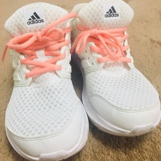 アディダス(adidas)のadidas アディダス スニーカー 白色×ピンク 24.0㎝(スニーカー)