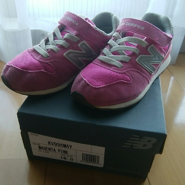 New Balance(ニューバランス)のらっちょ様専用new balance ニューバランスKV996MAY 19.0 キッズ/ベビー/マタニティのキッズ靴/シューズ(15cm~)(スニーカー)の商品写真