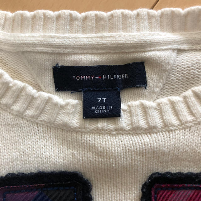 TOMMY HILFIGER(トミーヒルフィガー)のTOMMY HILFIGER 120cm ニット キッズ/ベビー/マタニティのキッズ服女の子用(90cm~)(ニット)の商品写真