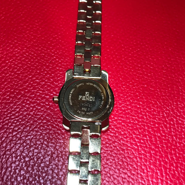FENDI(フェンディ)のフーミン　様　専用　FENDI フェンディ  コイン文字盤  腕時計 メンズの時計(腕時計(アナログ))の商品写真