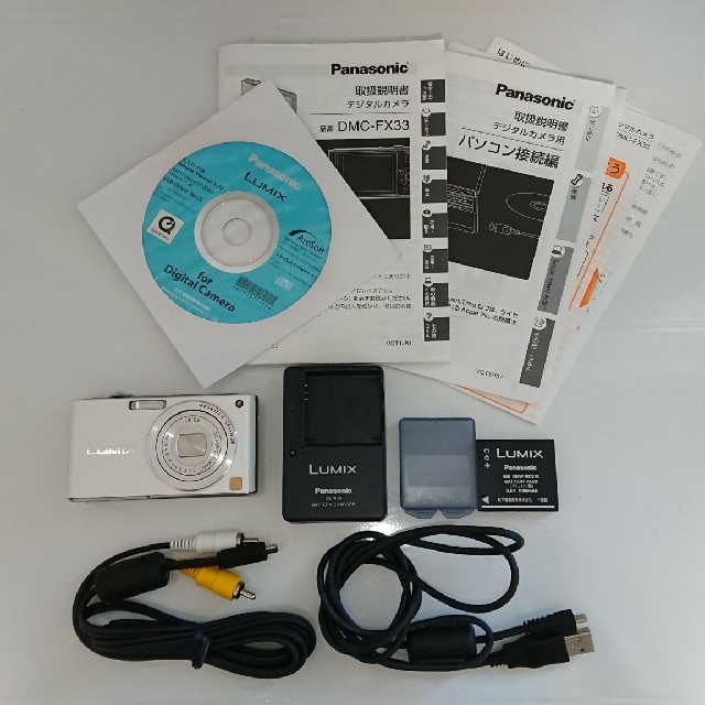 Panasonic(パナソニック)のPanasonic コンパクトカメラ DMC-FX33 スマホ/家電/カメラのカメラ(コンパクトデジタルカメラ)の商品写真